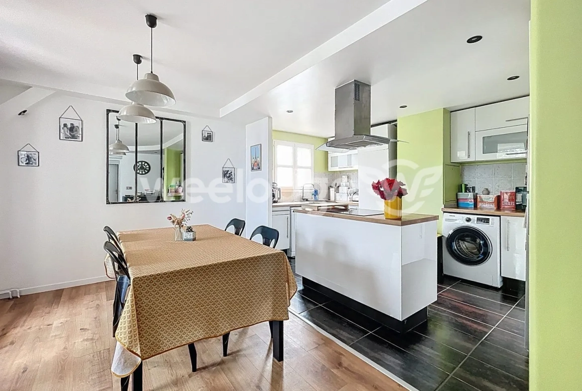 Appartement F2 de 57 m² à Cergy Les 12 Colonnes avec parking, cave et balcon 