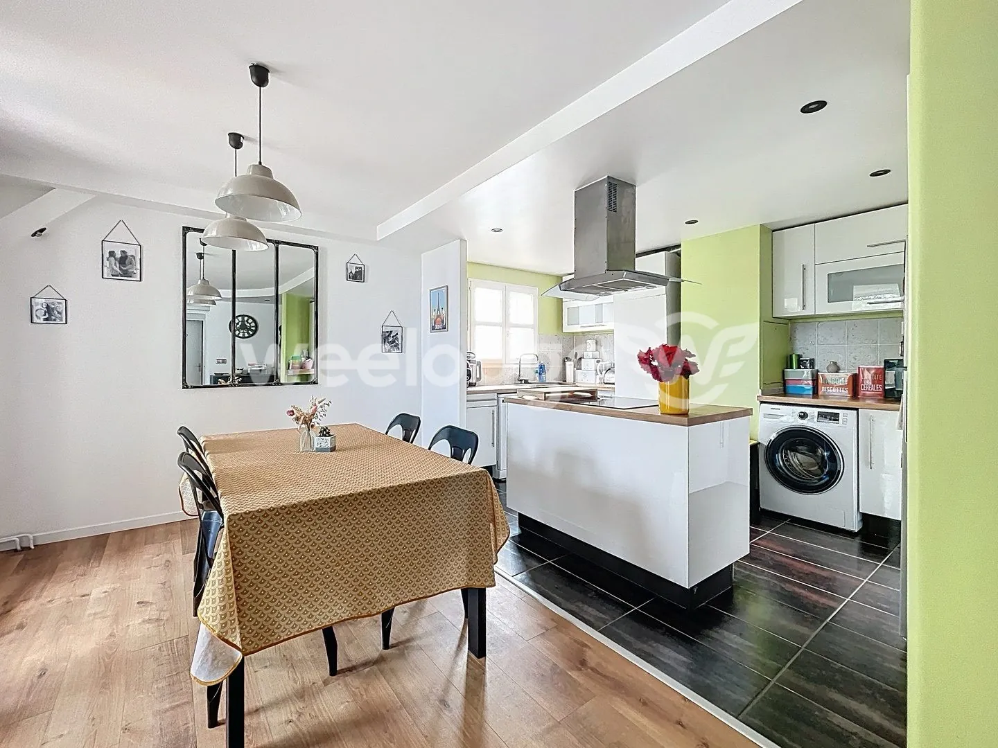 Appartement F2 de 57 m² à Cergy Les 12 Colonnes avec parking, cave et balcon 