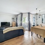 Appartement F2 de 57 m² à Cergy Les 12 Colonnes avec parking, cave et balcon