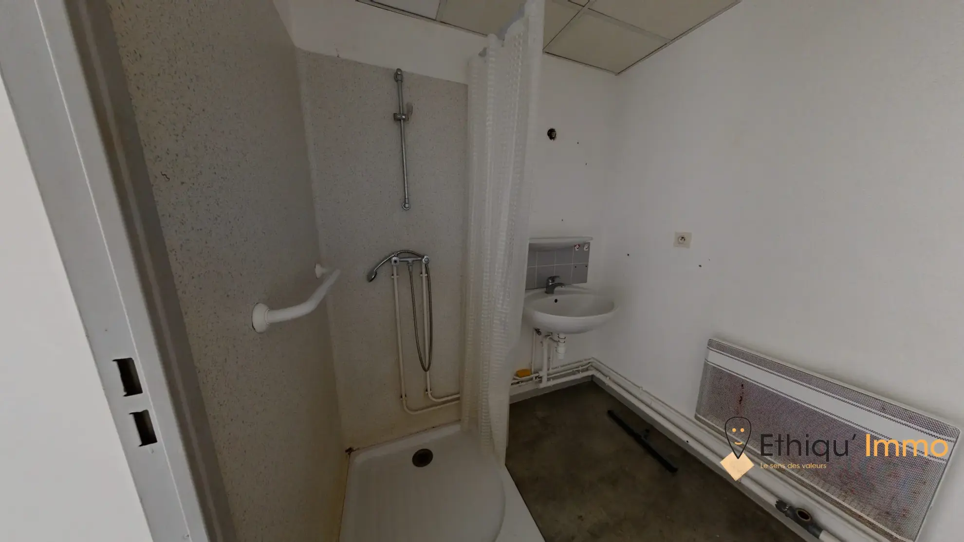 A vendre appartement 2 pièces lumineux avec balcon à Strasbourg Montagne Verte 