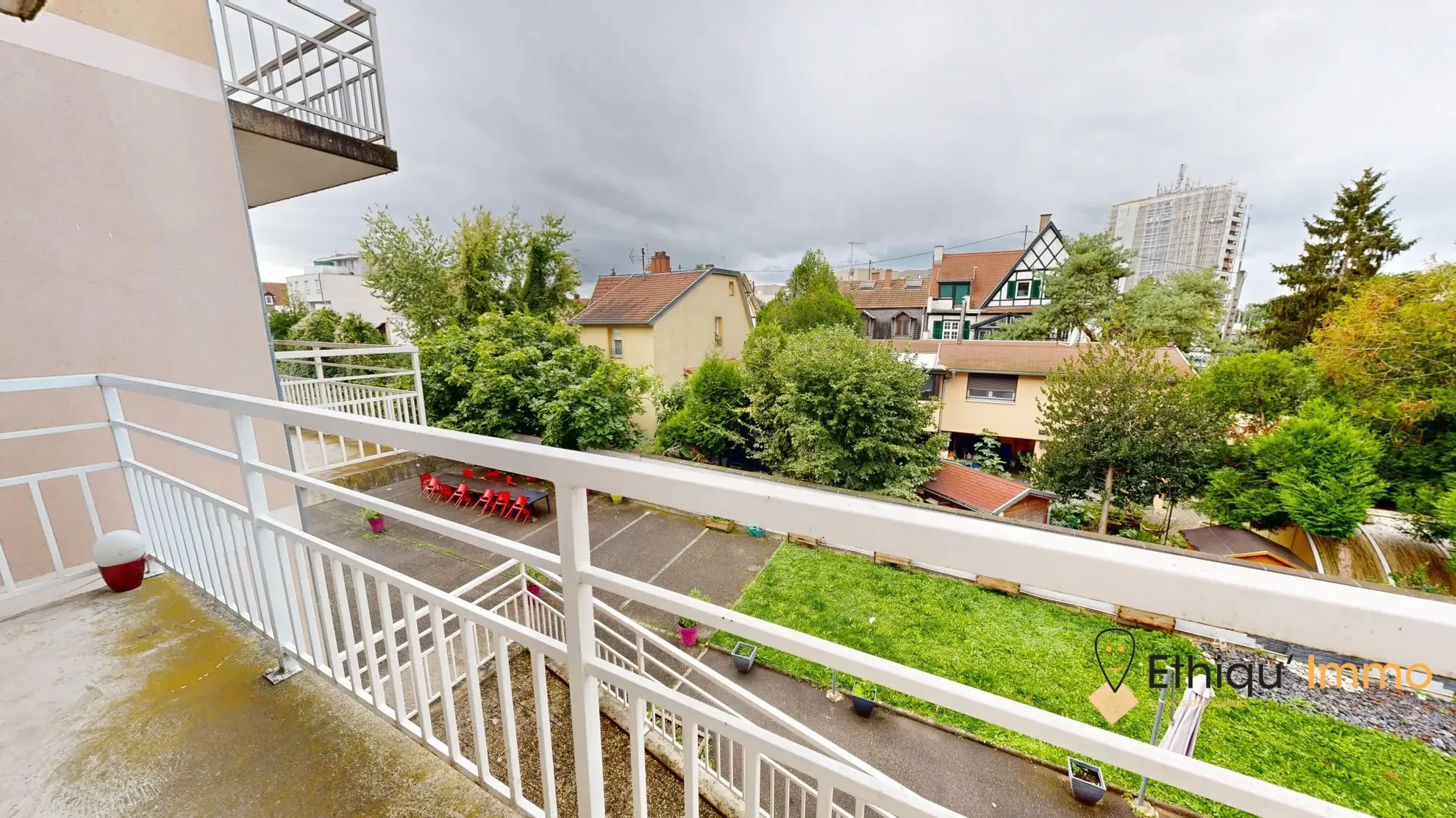 A vendre appartement 2 pièces lumineux avec balcon à Strasbourg Montagne Verte 