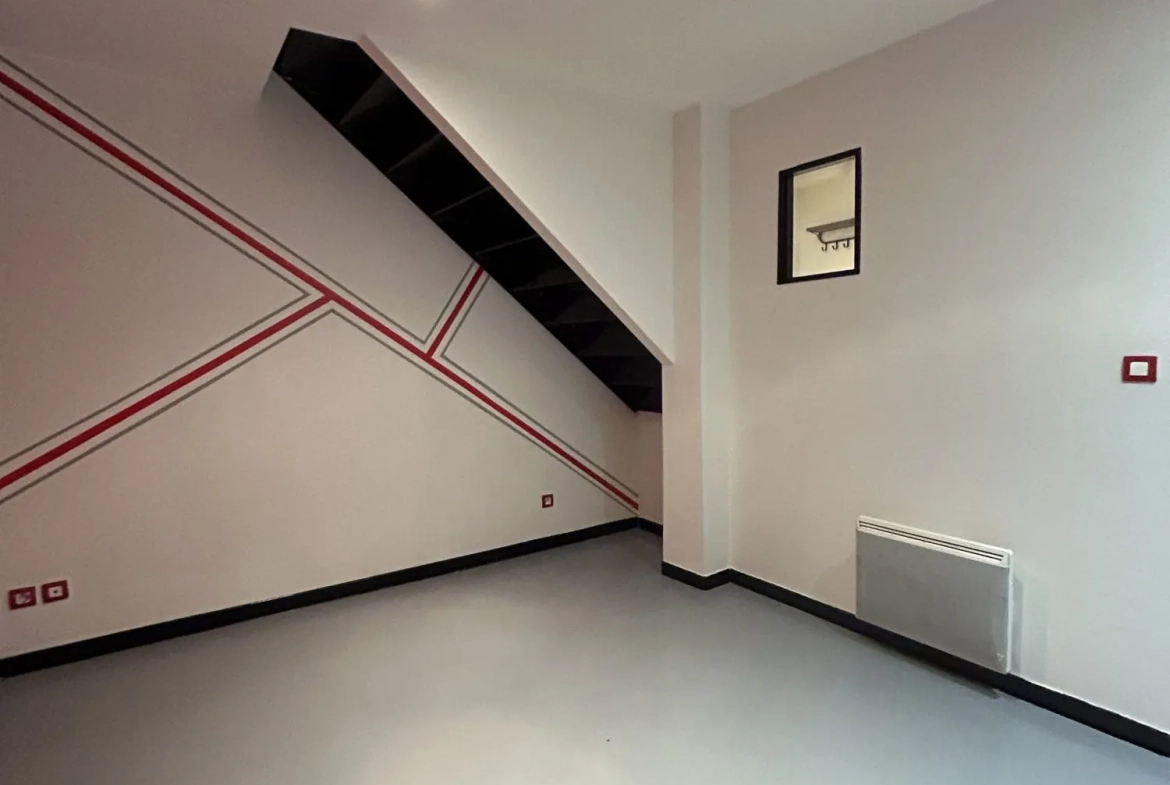 Appartement rénové de 60 m² à vendre au cœur de Privas - Garage et revenu locatif 