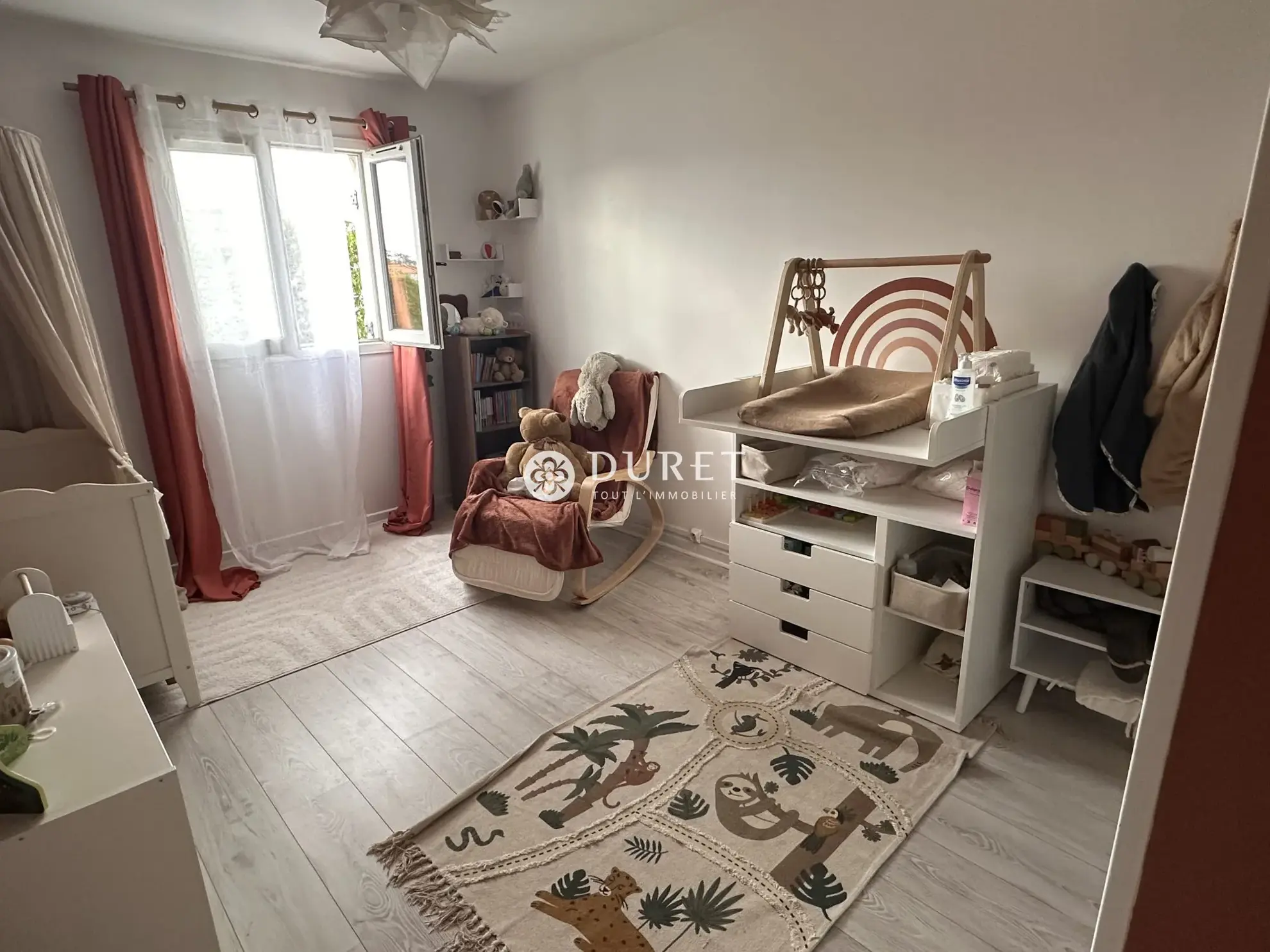 Maison à vendre à Montaigu-Vendée - 4 chambres, jardin, investissement 