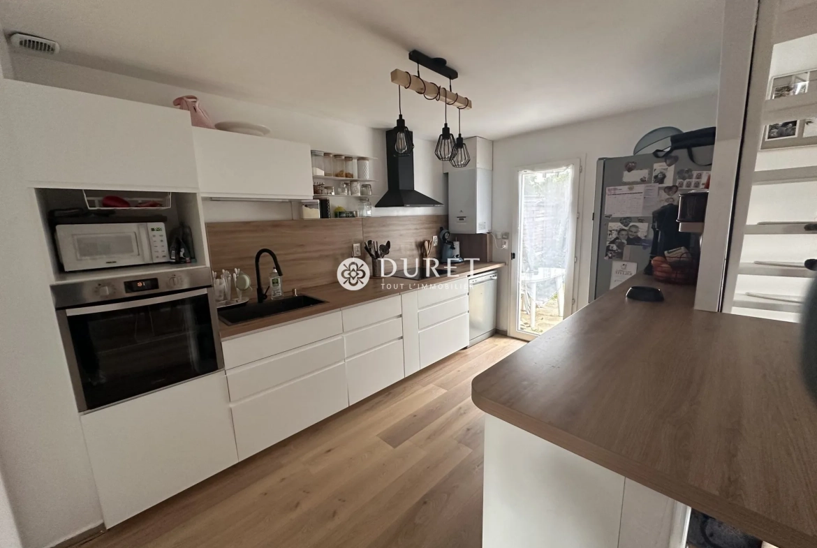 Maison à vendre à Montaigu-Vendée - 4 chambres, jardin, investissement 