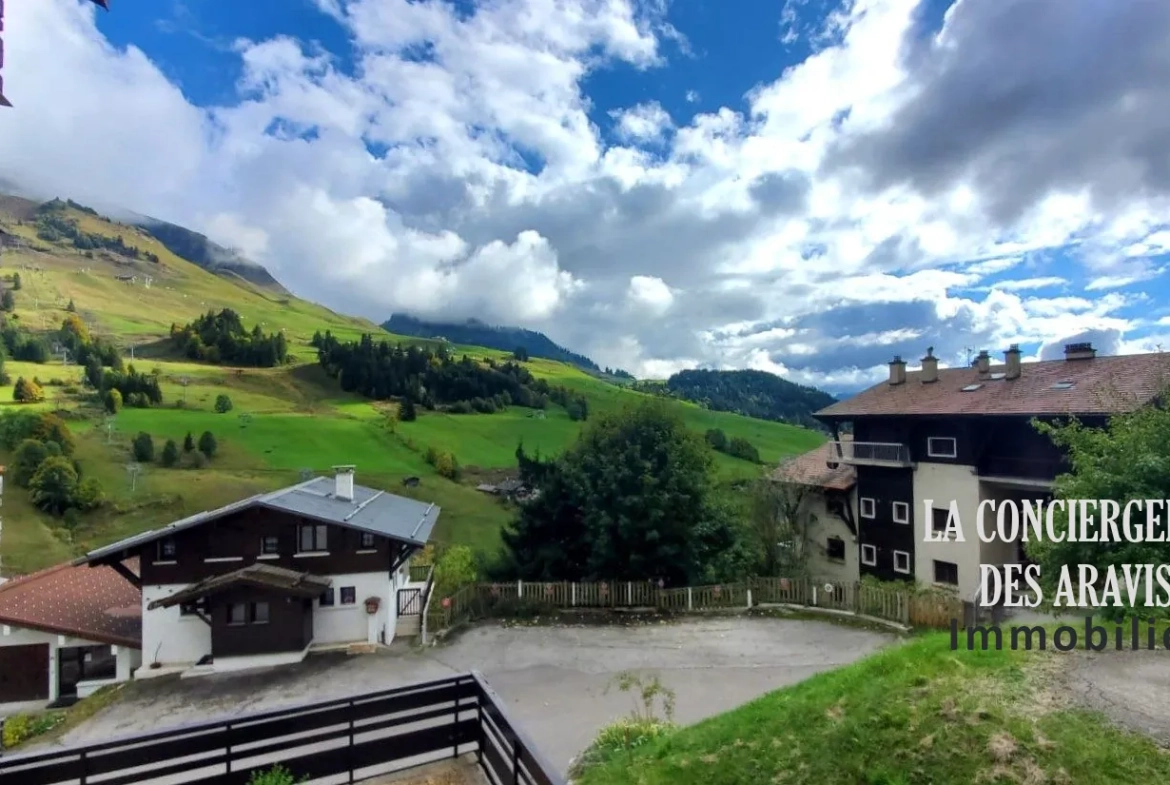 Appartement T2 à vendre à Le Grand-Bornand avec balcon et vue montagne 