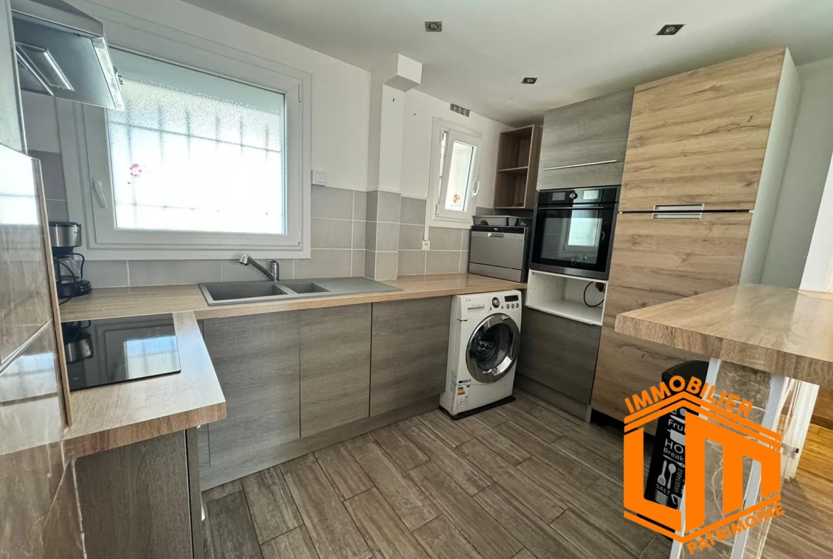 Cuisine  Appartement T2 avec terrasse au Centre Port d'Agde - Piscine et emplacement privilégié 
