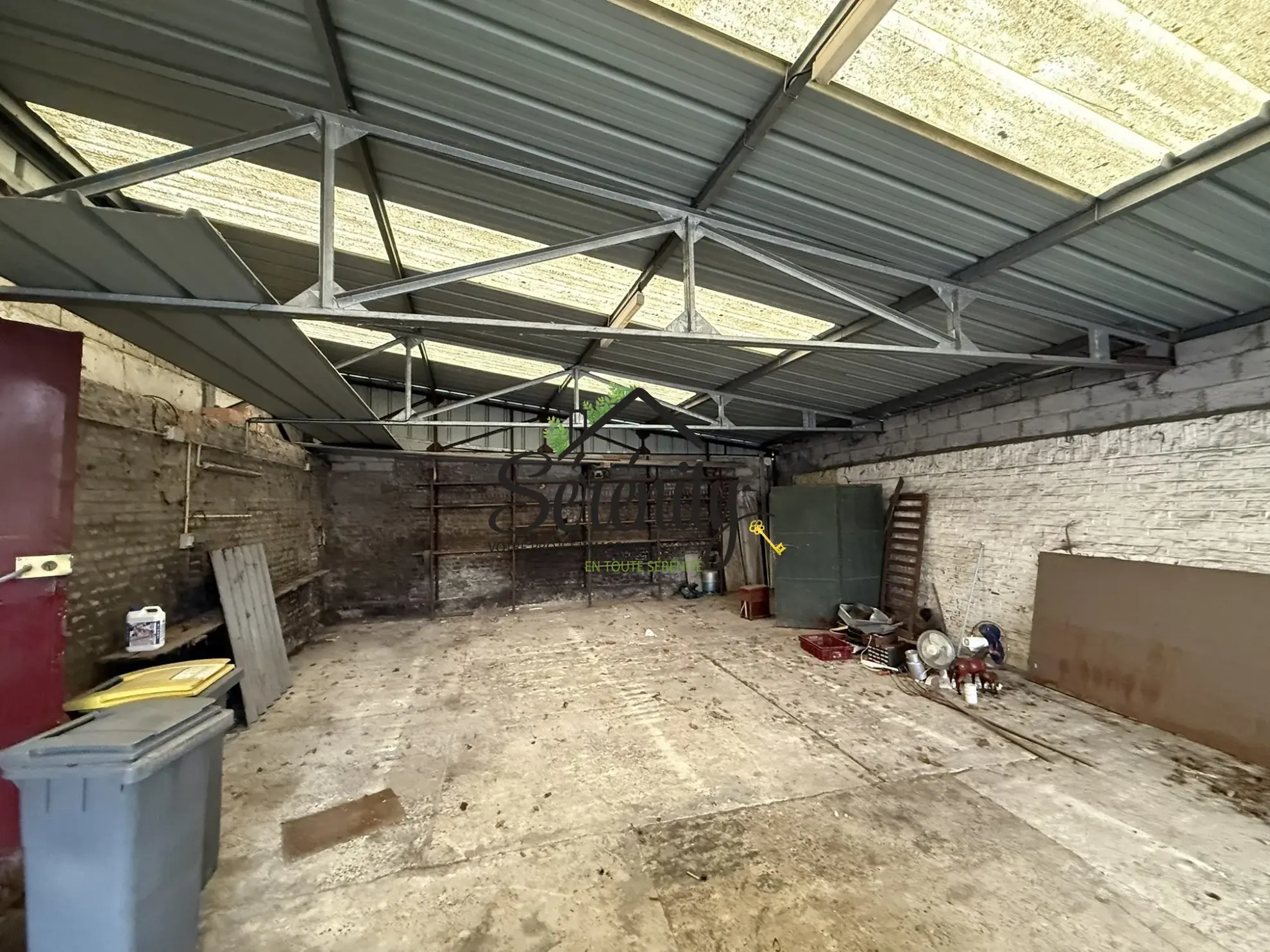 Maison de ville semi-individuelle avec potentiel à Solesmes de 145 m² 