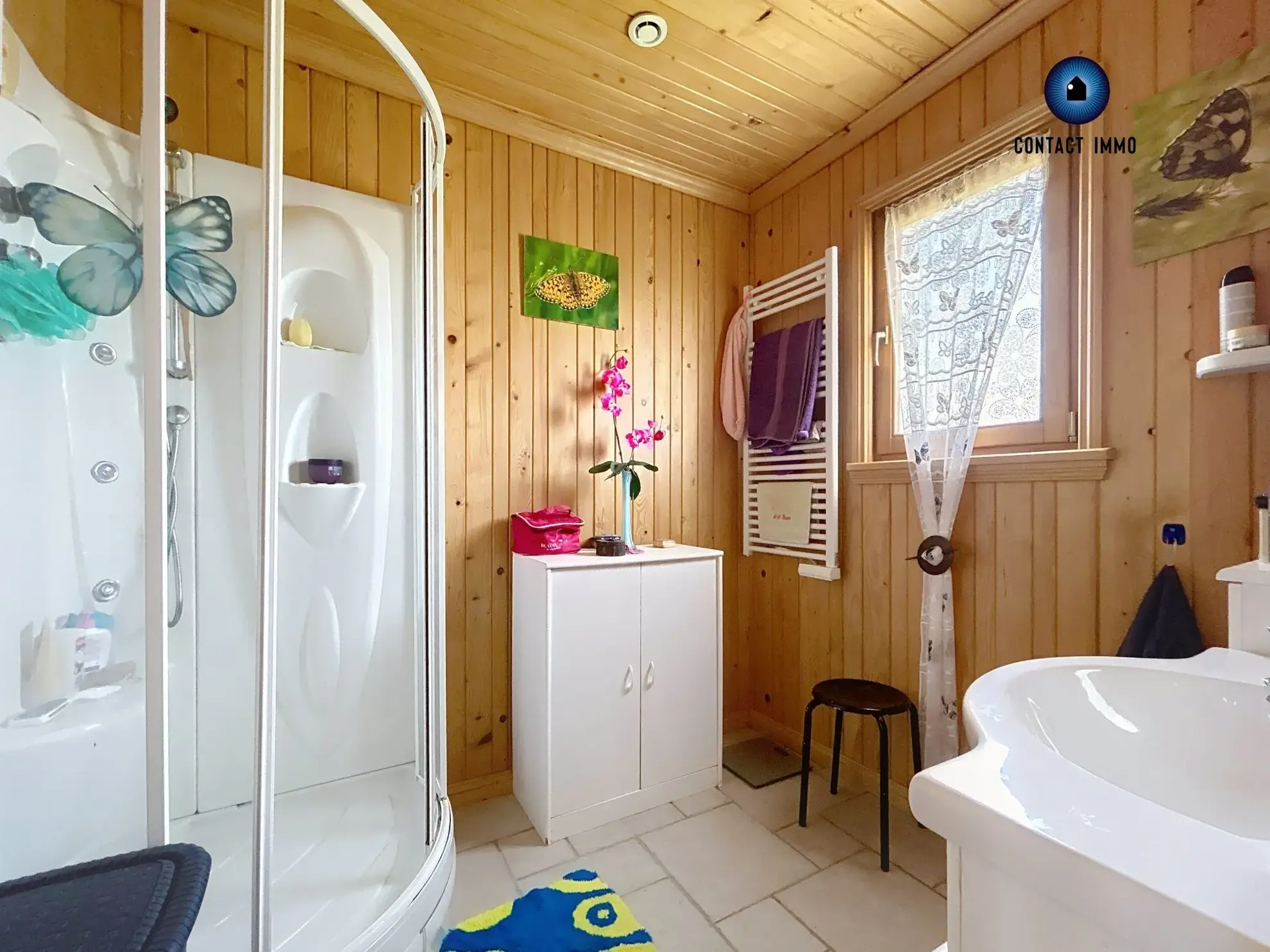Charmant chalet en bois massif avec piscine et grand terrain à Beynat 