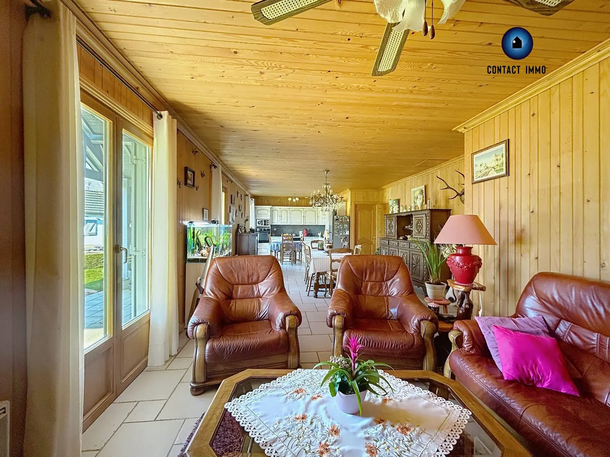 Charmant chalet en bois massif avec piscine et grand terrain à Beynat 