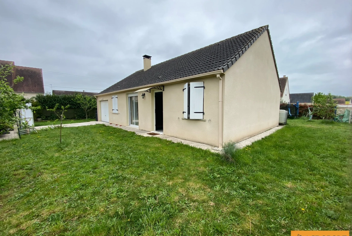 Maison de plain-pied à Poilly-lez-Gien avec terrasse et jardin clos 