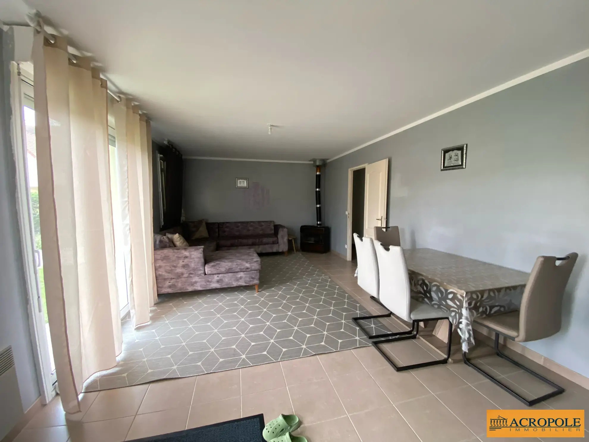 Maison de plain-pied à Poilly-lez-Gien avec terrasse et jardin clos 