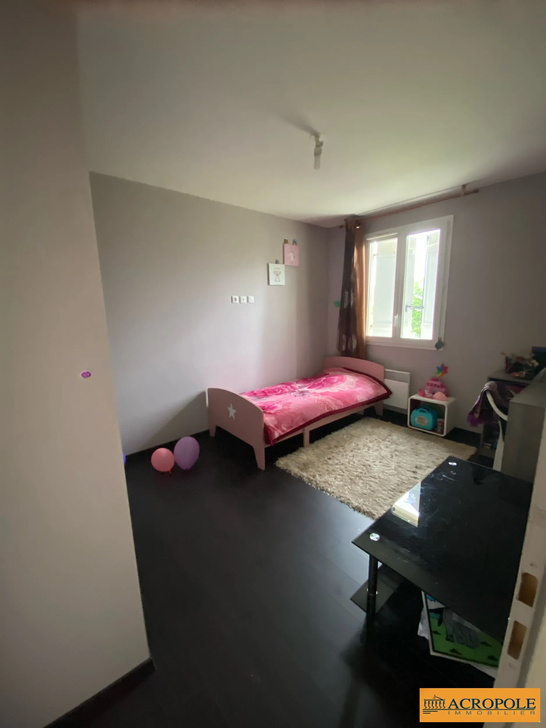 Maison de plain-pied à Poilly-lez-Gien avec terrasse et jardin clos 