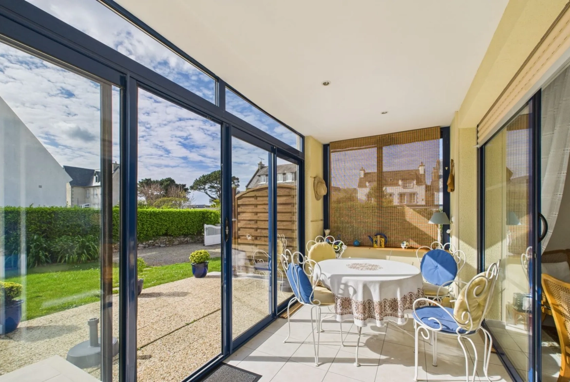 Charmant T2 à Roscoff à 150 m de la mer avec jardin et véranda 