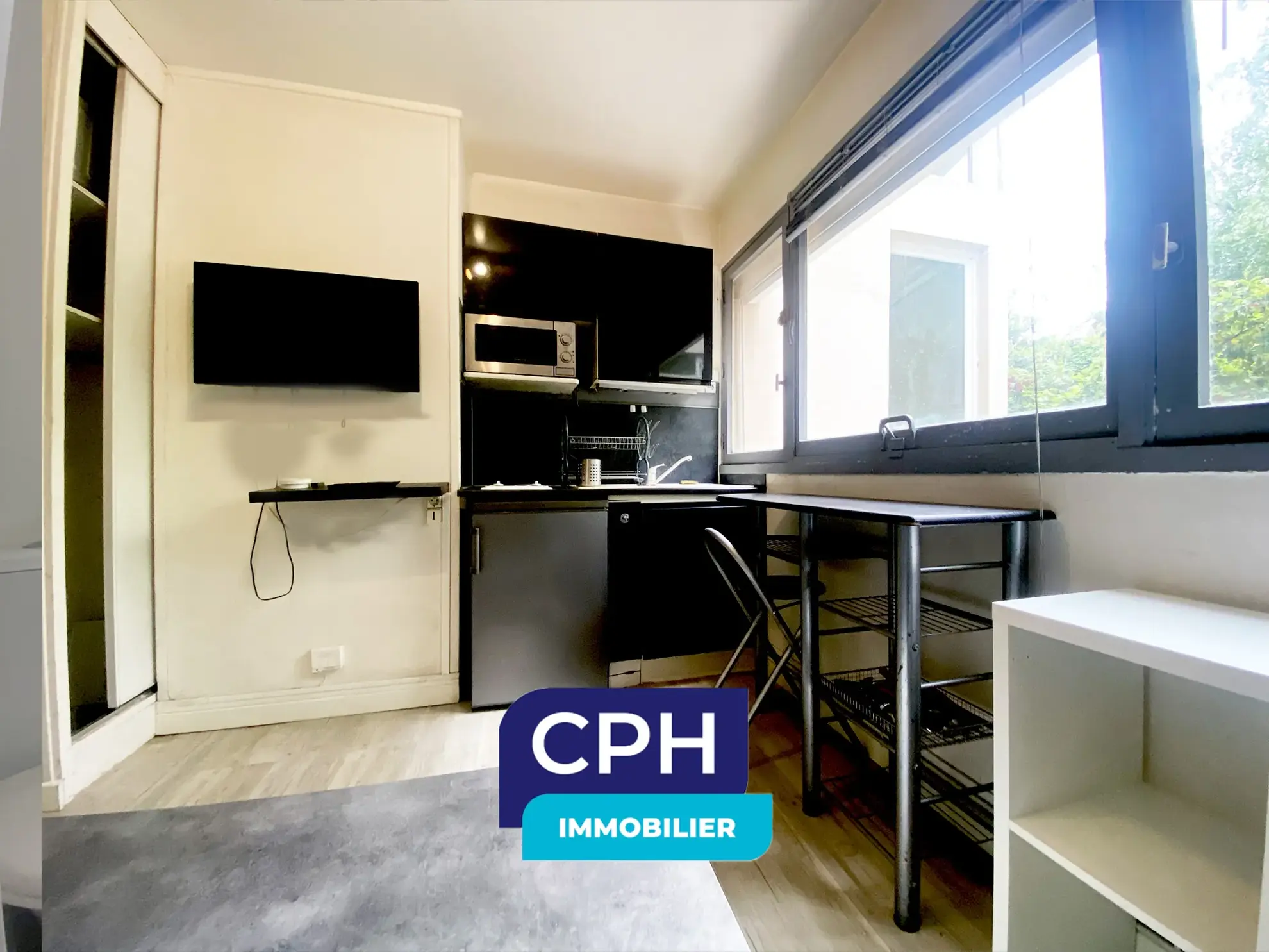 Studette à Chatillon de 13 m² proche transports et commerces, idéale pour étudiant ou investisseur 