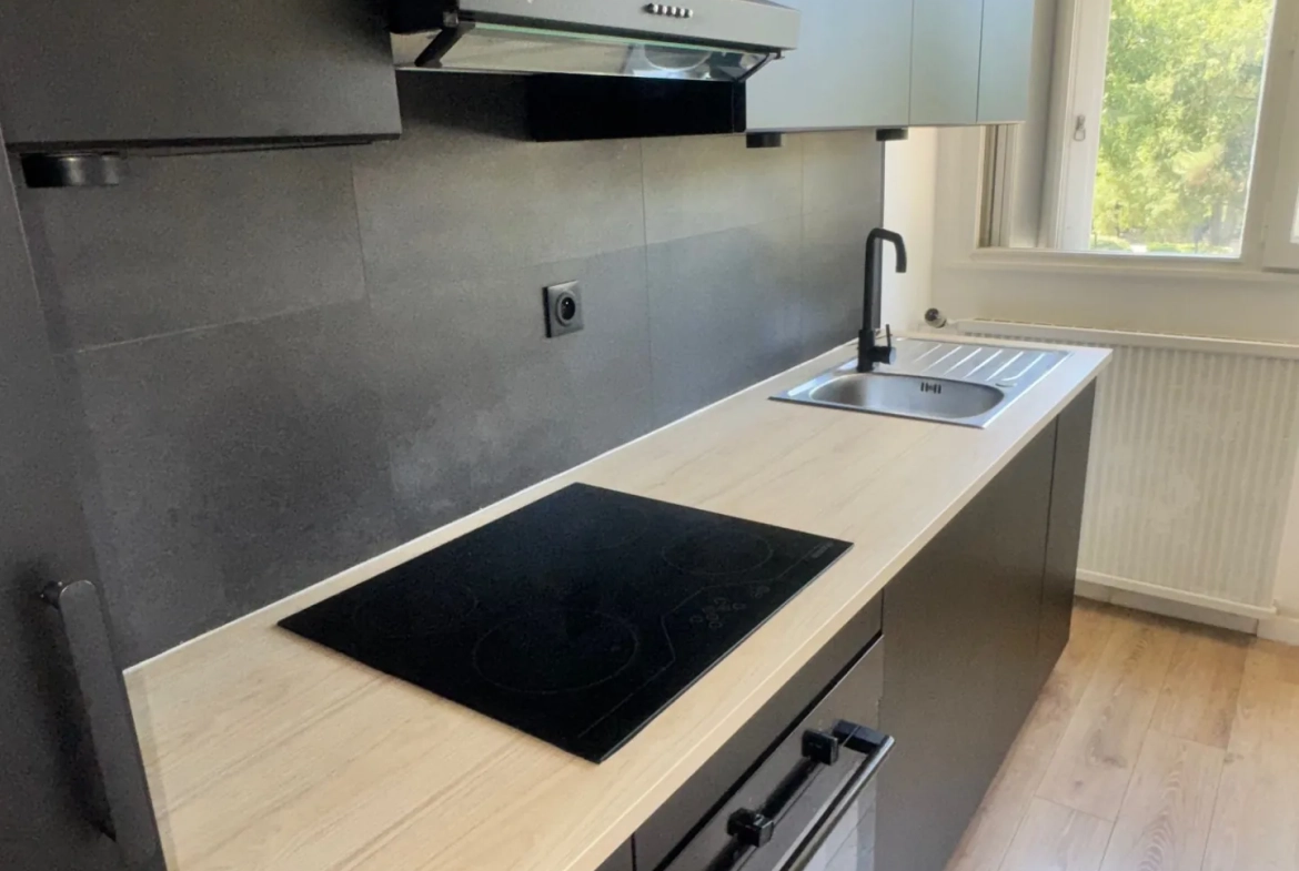 Appartement 3 pièces rénové à Marseille 13010 avec parking et sécurité 