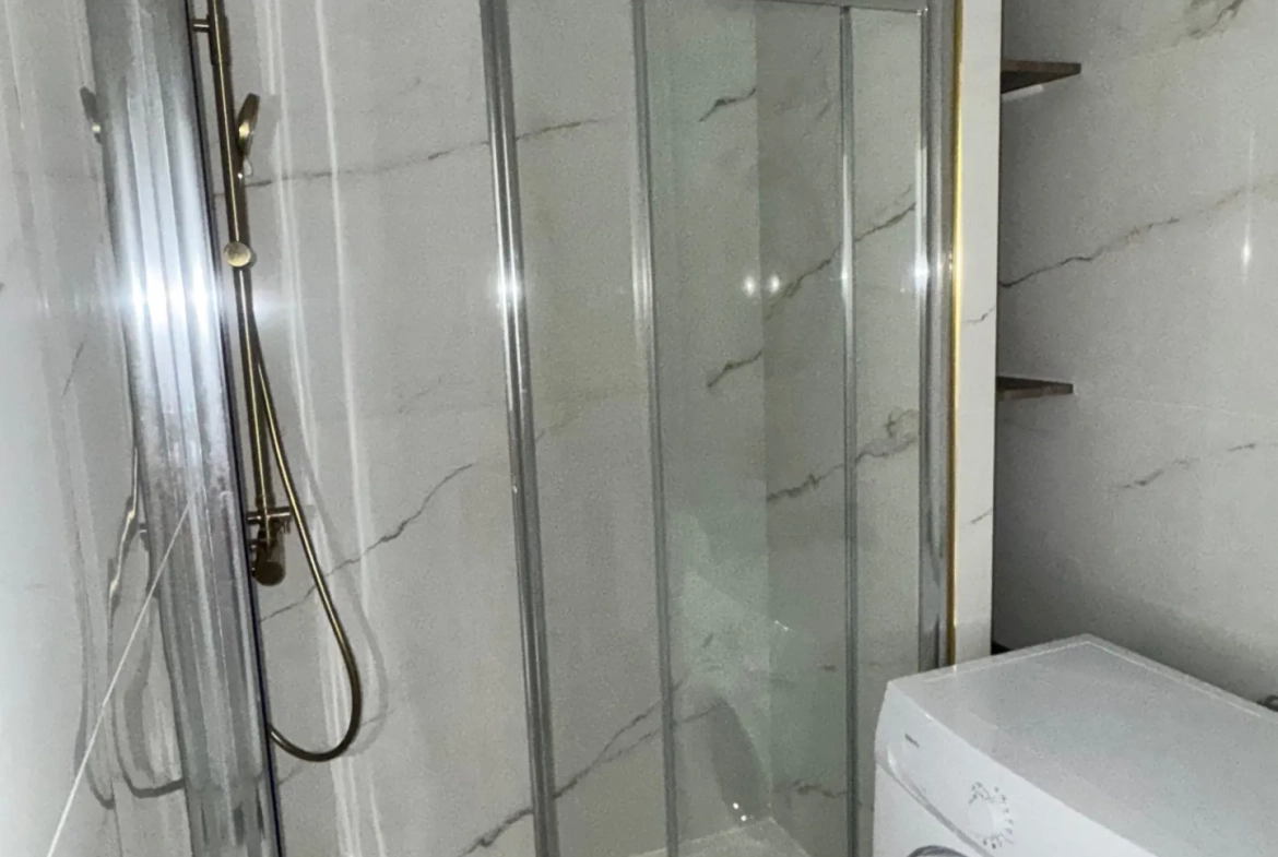 Appartement 3 pièces rénové à Marseille 13010 avec parking et sécurité 