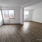 Appartement T2 à Cergy avec balcon, cave et garage, idéal premier achat à 149 000 €