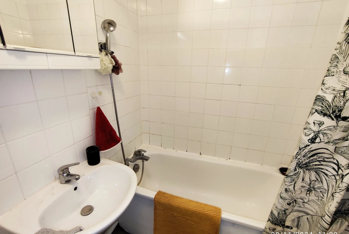Appartement T2 à Cergy avec balcon, cave et garage, idéal premier achat à 149 000 € 