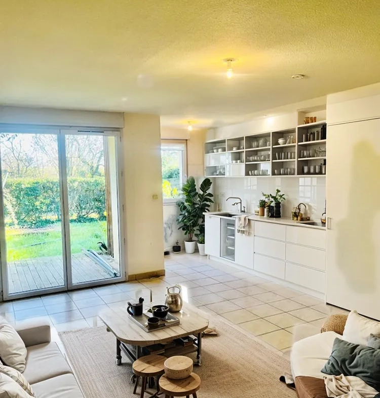 Vente appartement T2 avec terrasse à Fenouillet - Résidence sécurisée avec piscine 