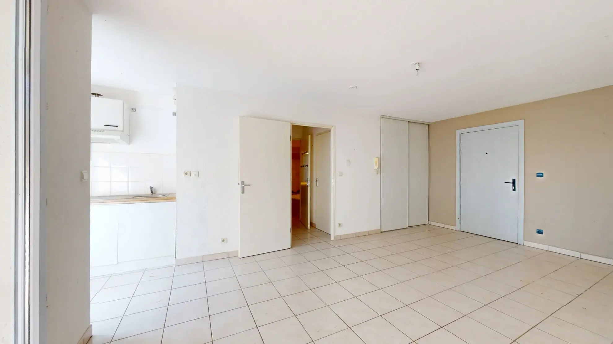 Vente appartement T2 avec terrasse à Fenouillet - Résidence sécurisée avec piscine 