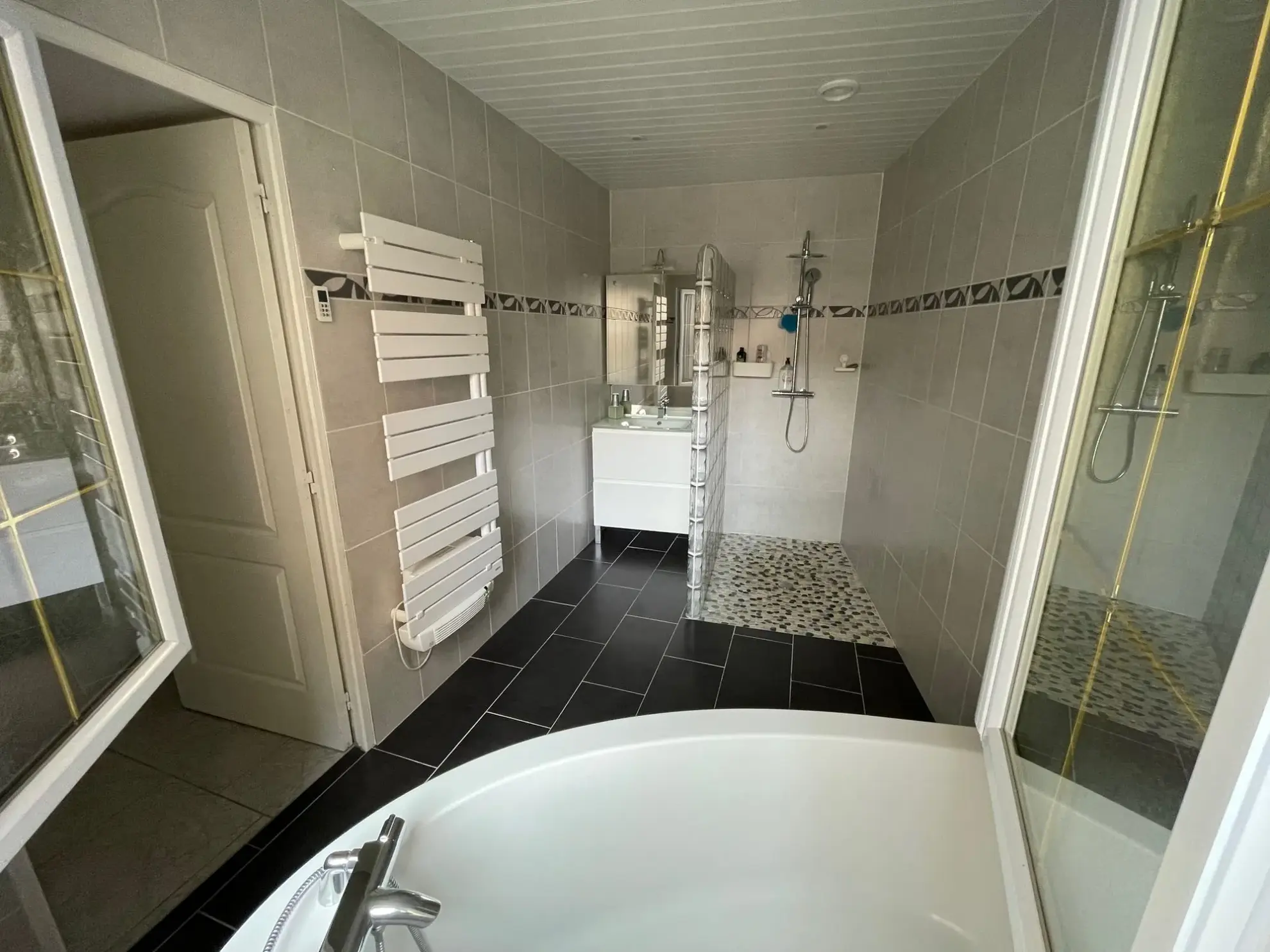 Maison de village à Thiaucourt-Regniéville avec grand potentiel et confort optimal 