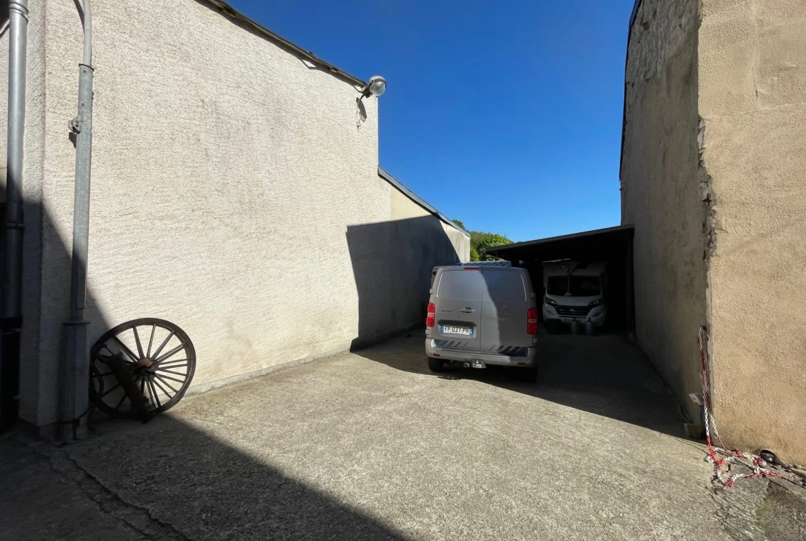 Maison de village à Thiaucourt-Regniéville avec grand potentiel et confort optimal 