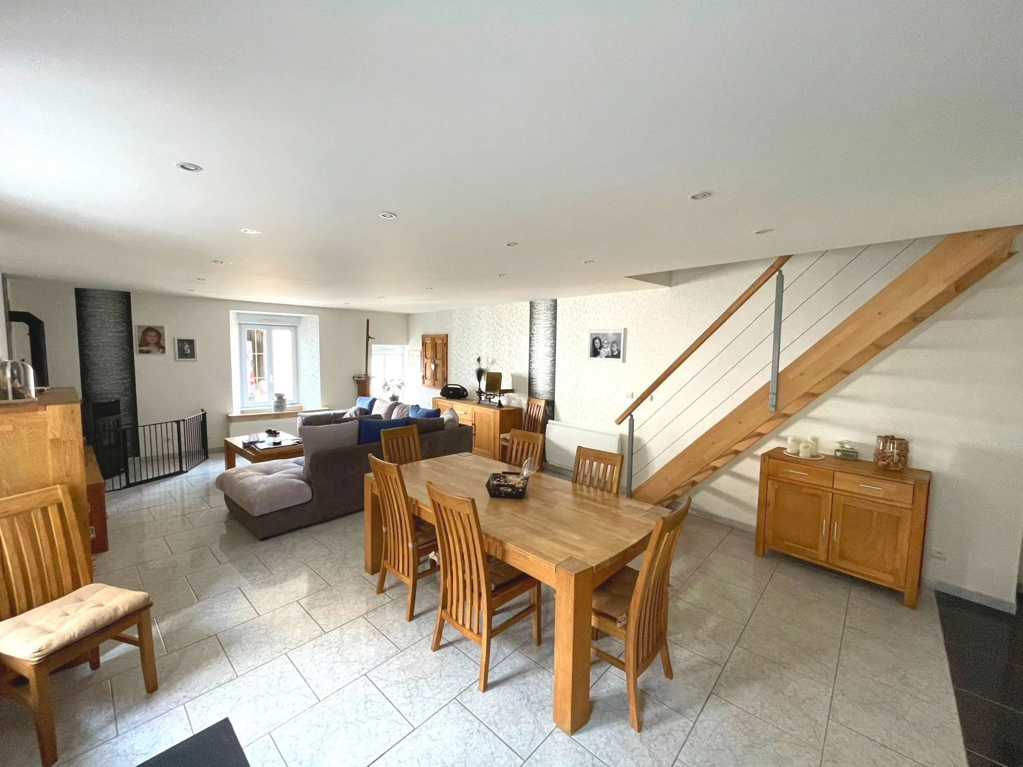Maison de village à Thiaucourt-Regniéville avec grand potentiel et confort optimal 