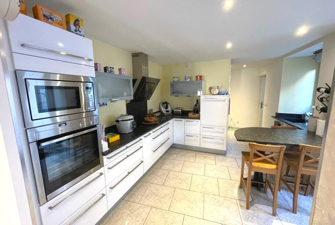 Maison de village à Thiaucourt-Regniéville avec grand potentiel et confort optimal 
