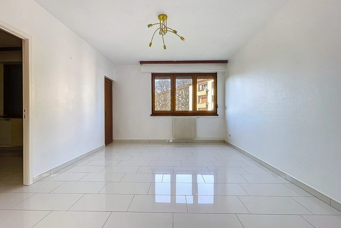 Appartement 4 pièces à Ostwald - 79,85 m² avec balcon, garage et cave 