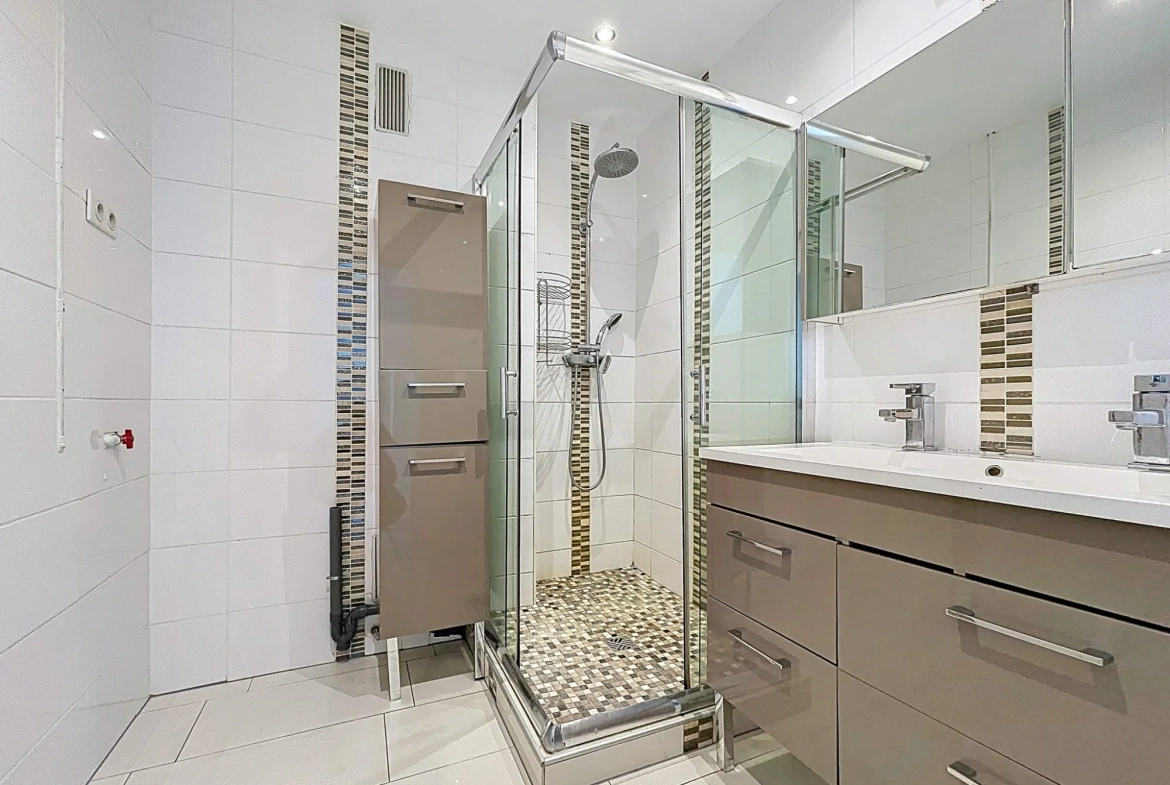 Appartement 4 pièces à Ostwald - 79,85 m² avec balcon, garage et cave 