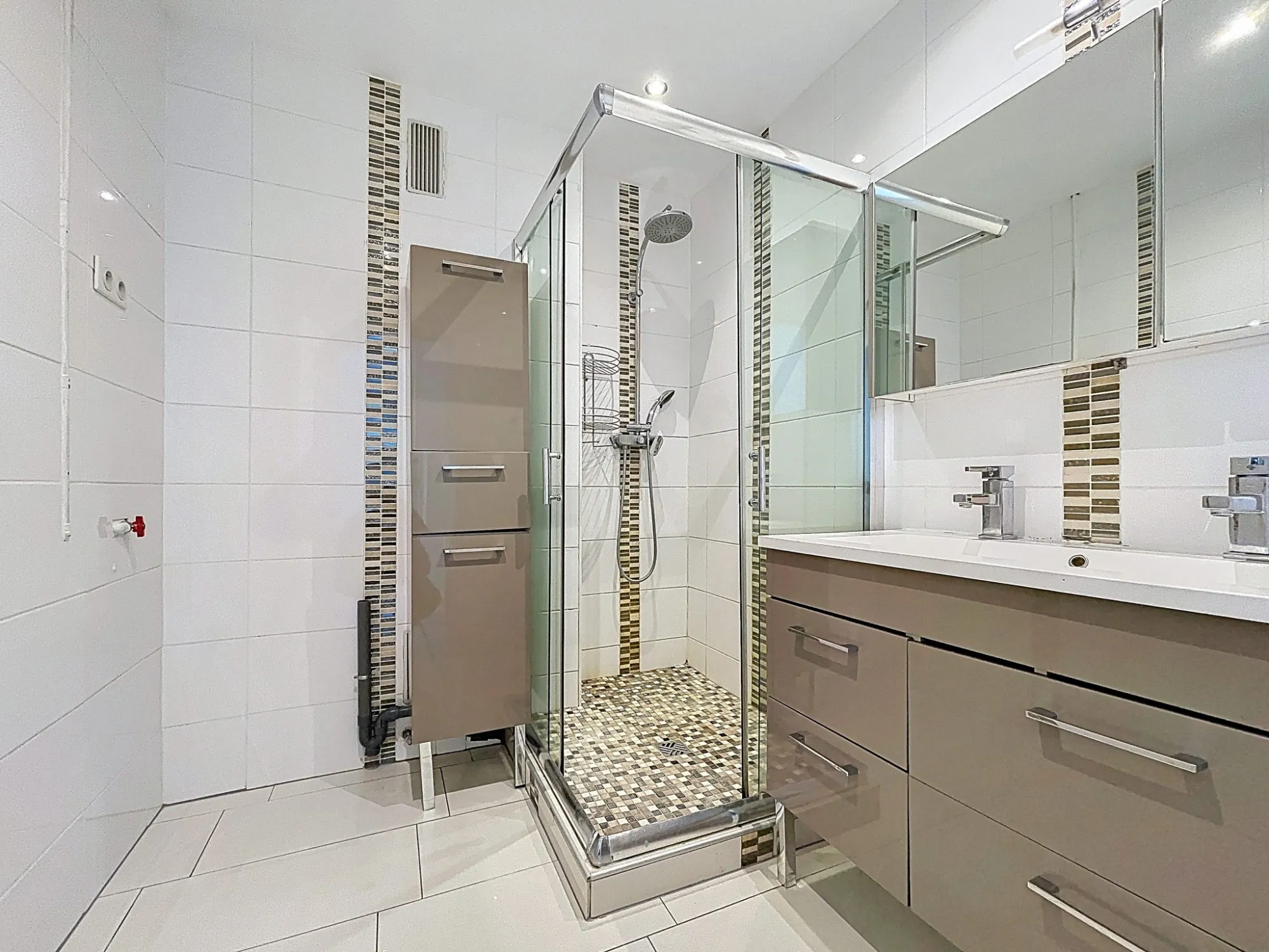 Appartement 4 pièces à Ostwald - 79,85 m² avec balcon, garage et cave 