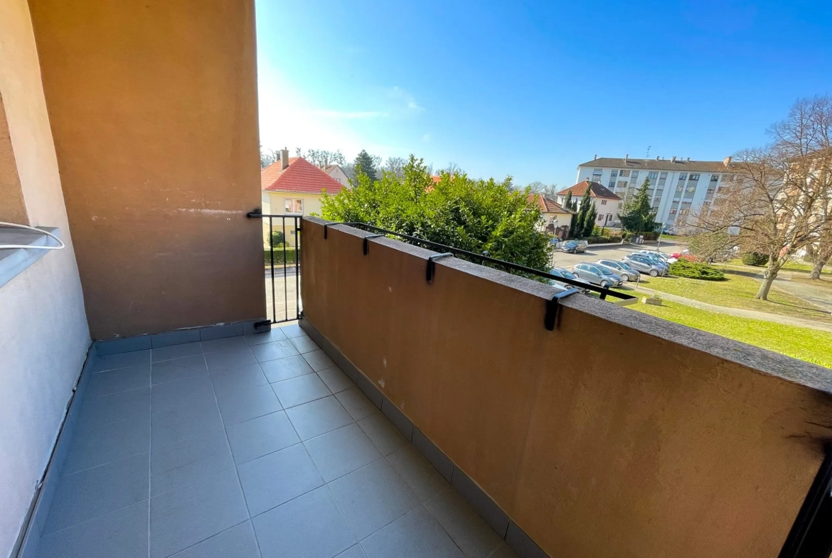 Appartement 4 pièces à Ostwald - 79,85 m² avec balcon, garage et cave 