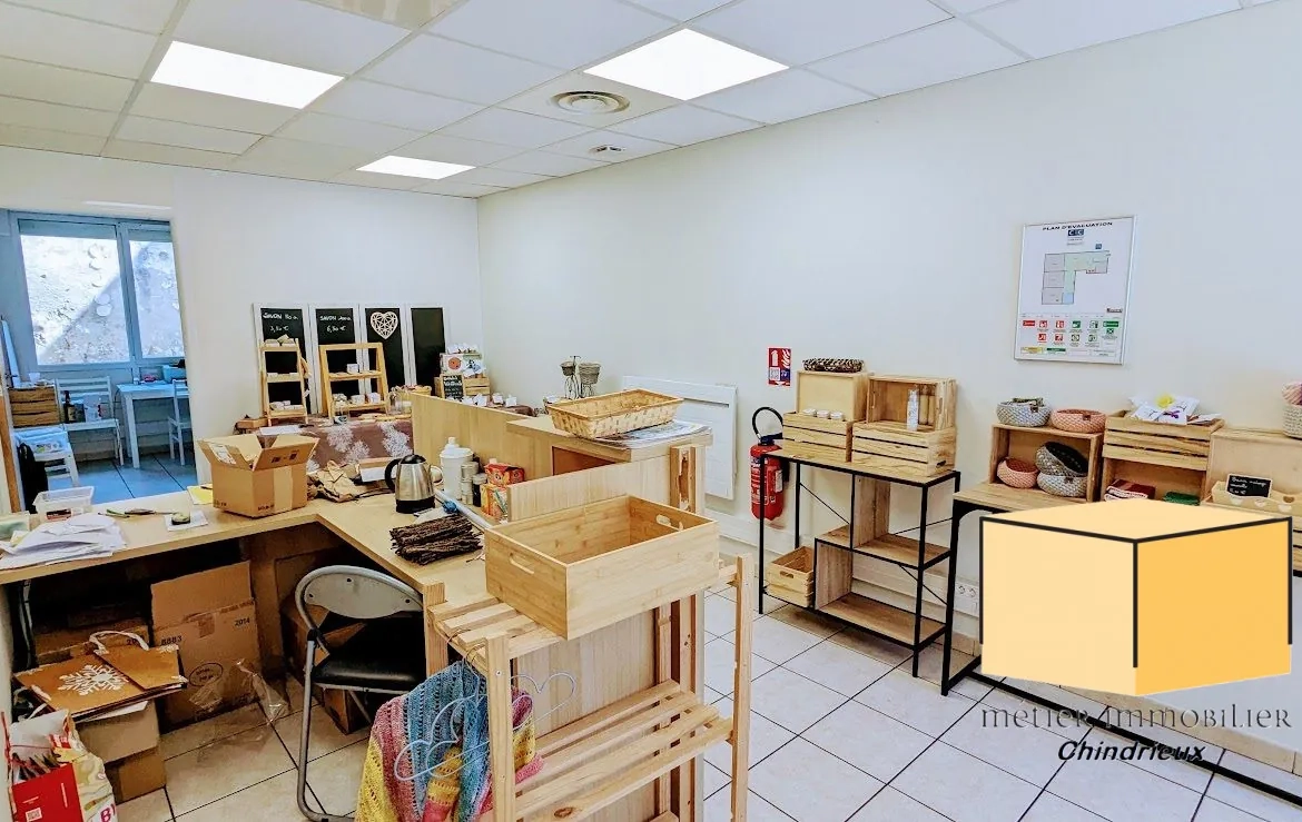 Local commercial à vendre à Culoz - Bonne visibilité et rentabilité 