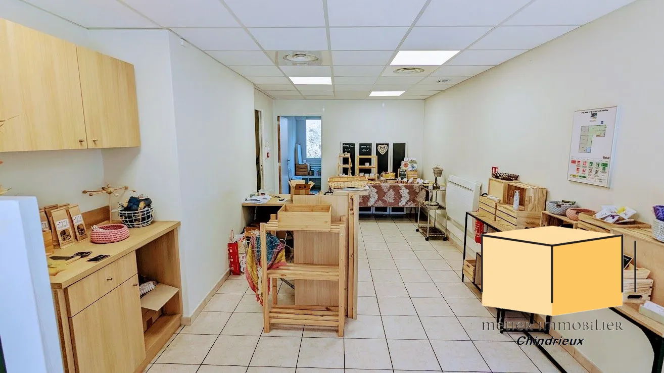 Local commercial à vendre à Culoz - Bonne visibilité et rentabilité 