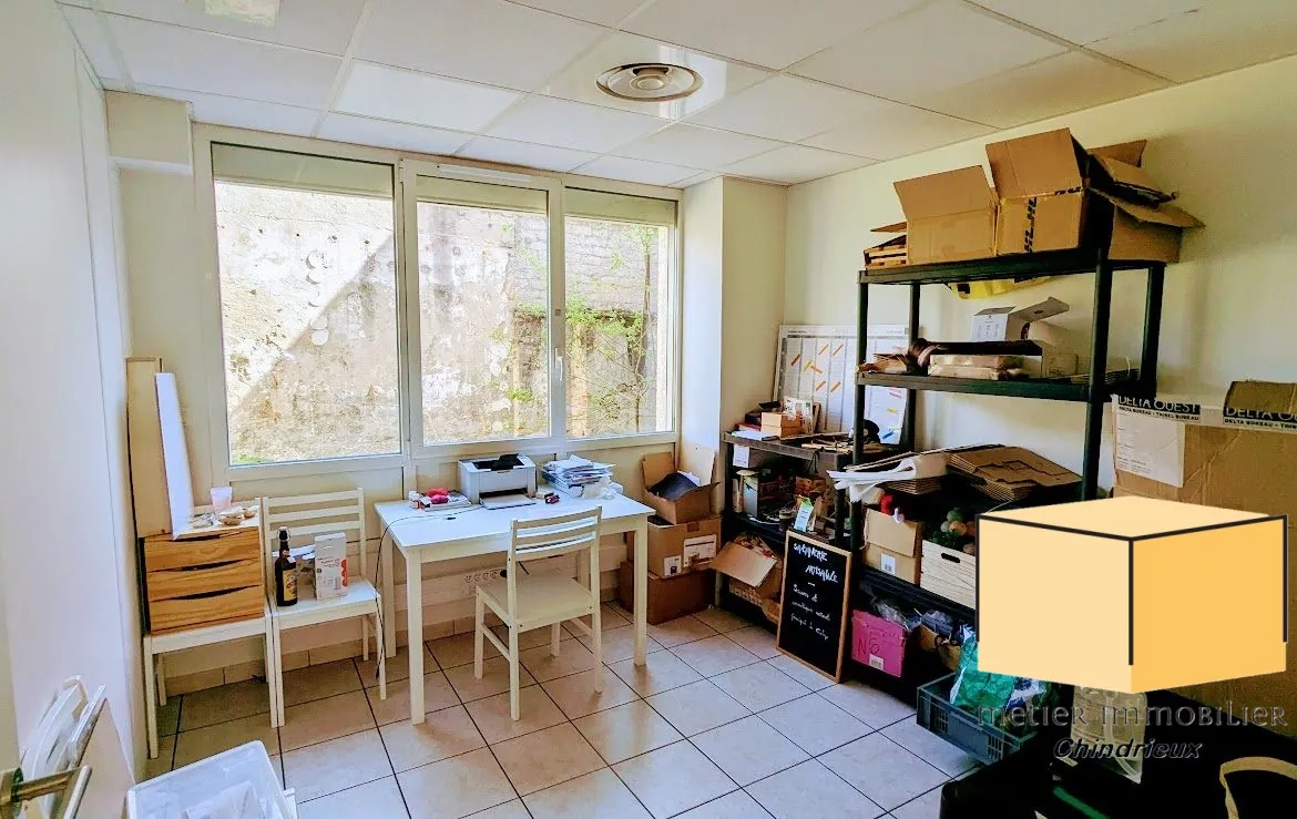 Local commercial à vendre à Culoz - Bonne visibilité et rentabilité 