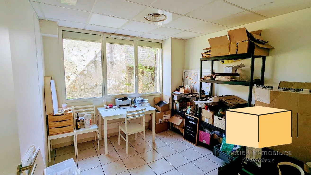 Local commercial à vendre à Culoz - Bonne visibilité et rentabilité 