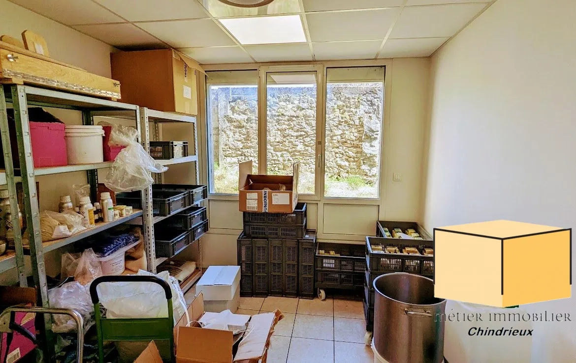 Local commercial à vendre à Culoz - Bonne visibilité et rentabilité 