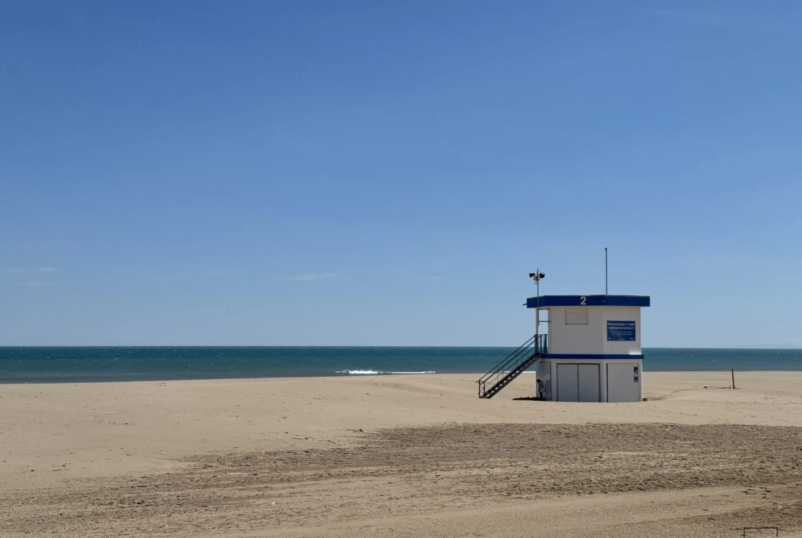 Appartement 2 pièces rénové avec vue mer à Narbonne-Plage 