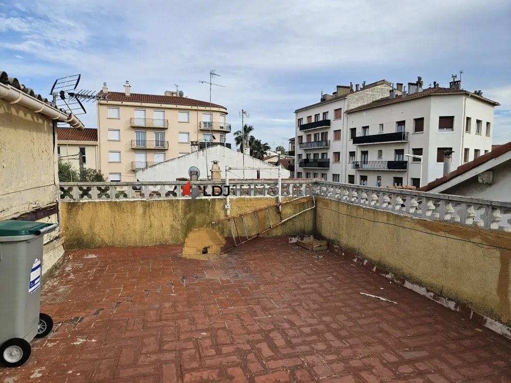 Maison à vendre à Perpignan avec grande terrasse et 5 chambres 