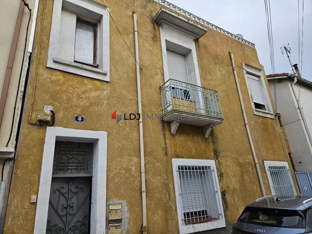 Maison à vendre à Perpignan avec grande terrasse et 5 chambres 