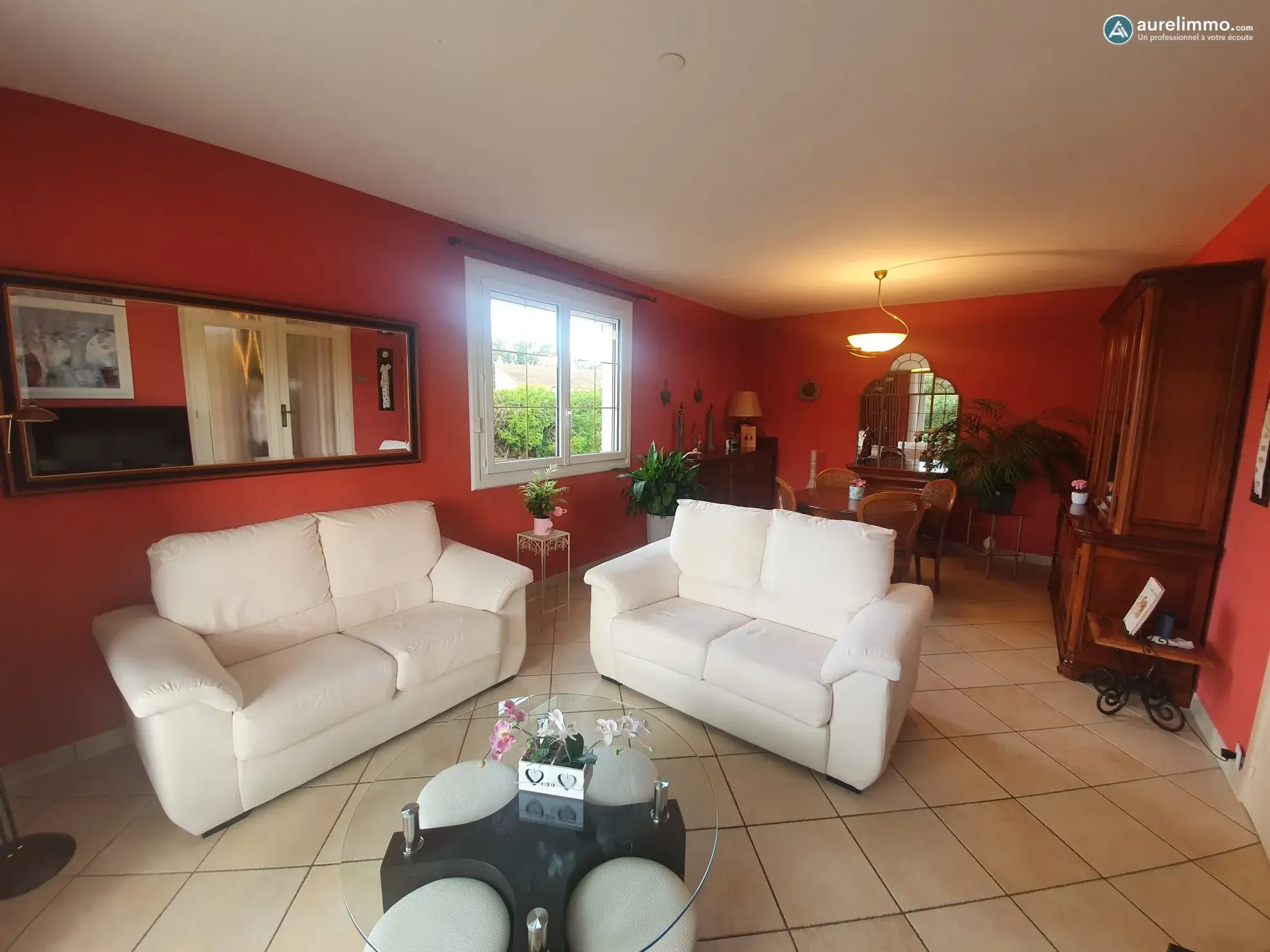 sèjour-salon Maison de plain-pied à Néris-les-Bains avec jardin et terrasse 