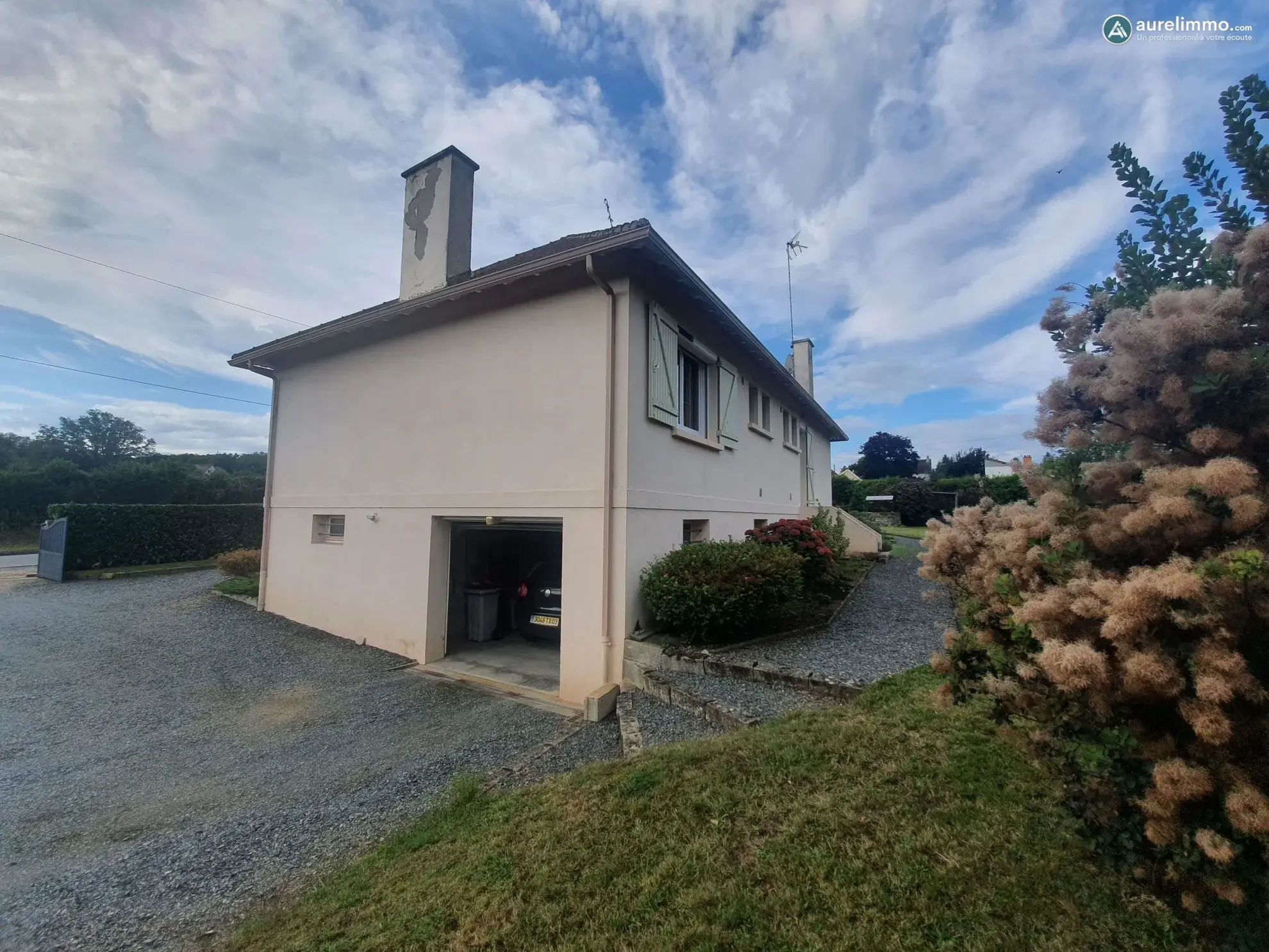 Maison de plain-pied à Néris-les-Bains avec jardin et terrasse 