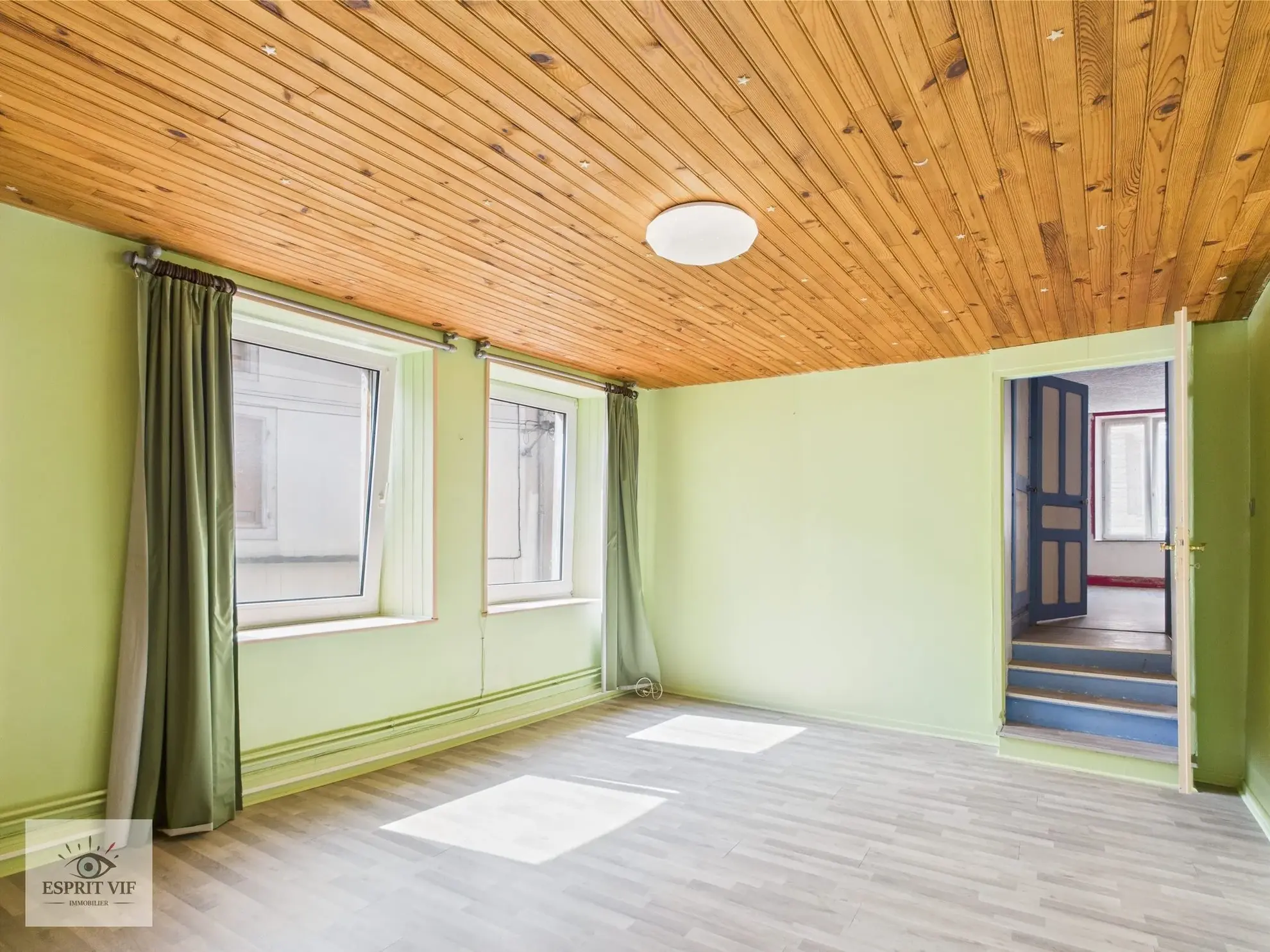 Charmante bâtisse rénovée avec duplex et appartement indépendant à Vic-sur-Seille 