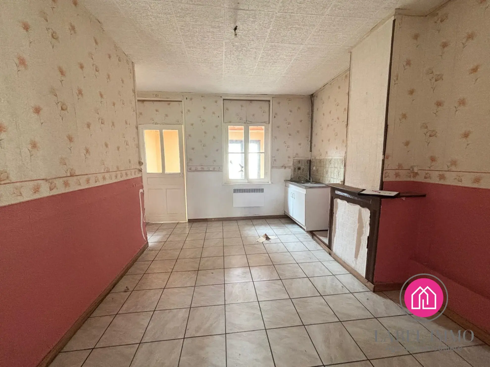Maison semi-individuelle de 85 m² avec jardin à Roeulx - Calme et stationnement privé 