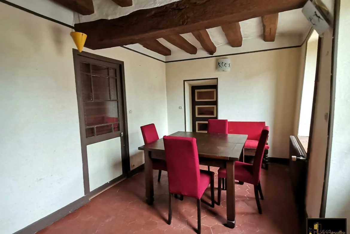 Charmante maison ancienne à vendre à Saint-Arnoult-en-Yvelines près de Paris 