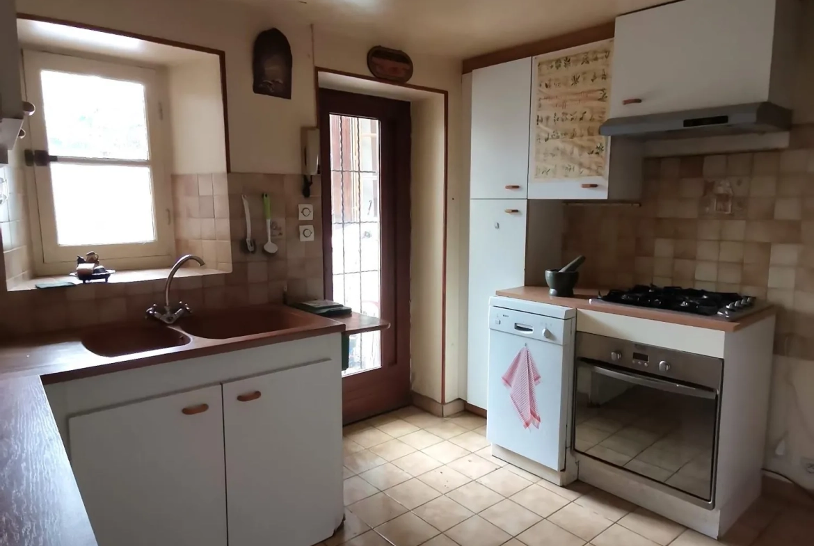 Charmante maison ancienne à vendre à Saint-Arnoult-en-Yvelines près de Paris 