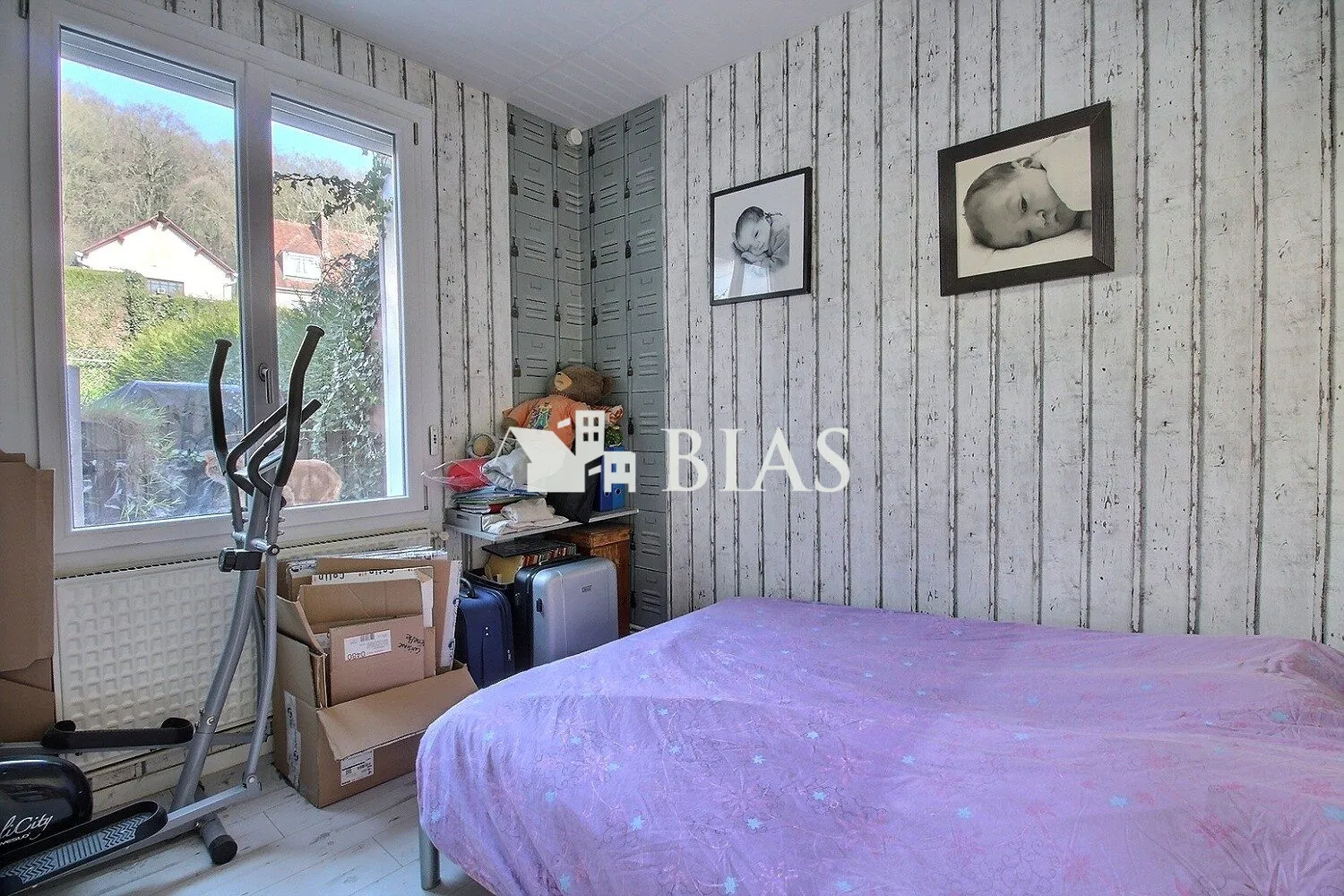 Maison de plain-pied à vendre à Le Trait, 2 chambres, garage potentiel, terrain 534 m² 