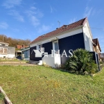 Maison de plain-pied à vendre à Le Trait, 2 chambres, garage potentiel, terrain 534 m²