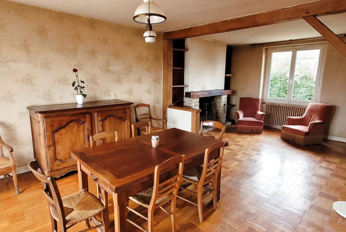Maison à restaurer avec vue sur la ville à Coulounieix-Chamiers 