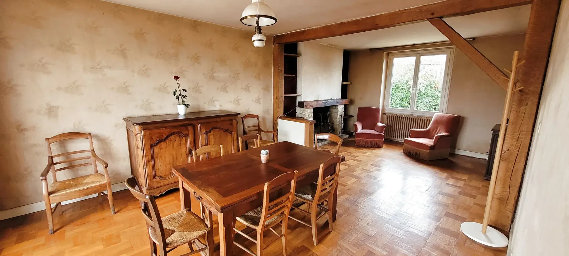 Maison à restaurer avec vue sur la ville à Coulounieix-Chamiers 